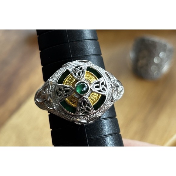Two Tone 925 Sterling Silver Celtic Cross Ring / Size 11 - Picture 9 of 10